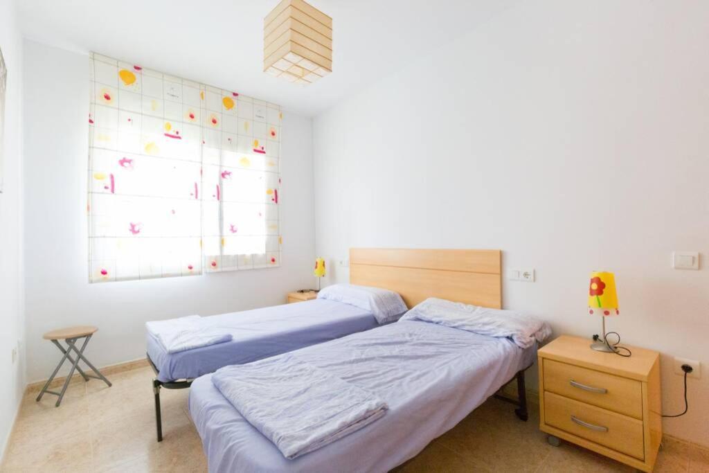 La Rapita - Apartamento De Dos Dormitorios Con Piscina Comunitaria Alcanar Extérieur photo