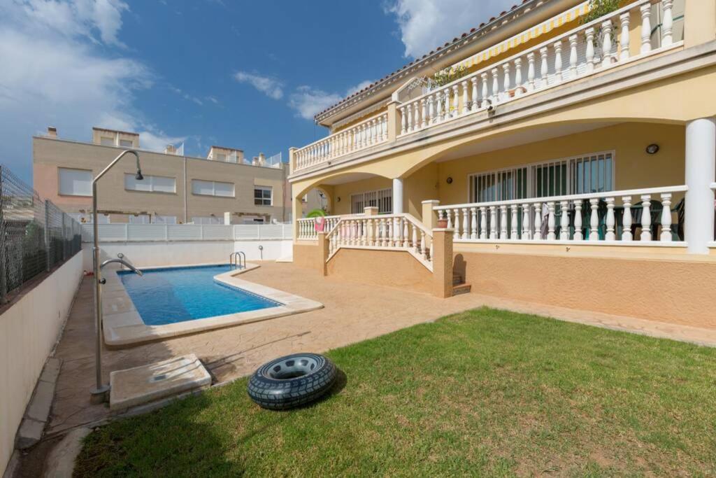 La Rapita - Apartamento De Dos Dormitorios Con Piscina Comunitaria Alcanar Extérieur photo