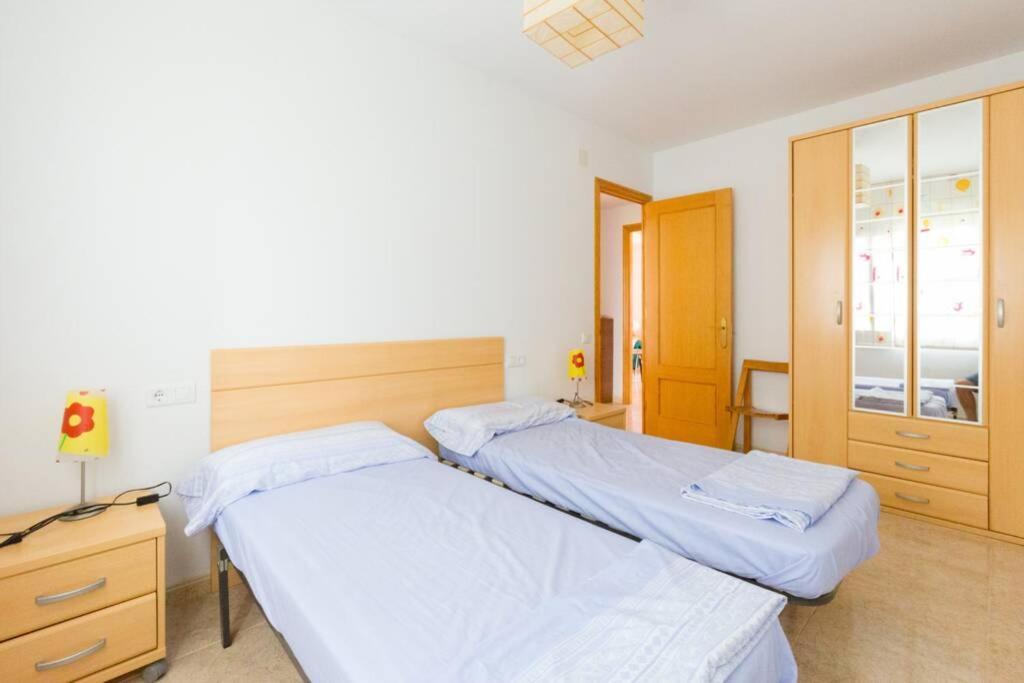 La Rapita - Apartamento De Dos Dormitorios Con Piscina Comunitaria Alcanar Extérieur photo