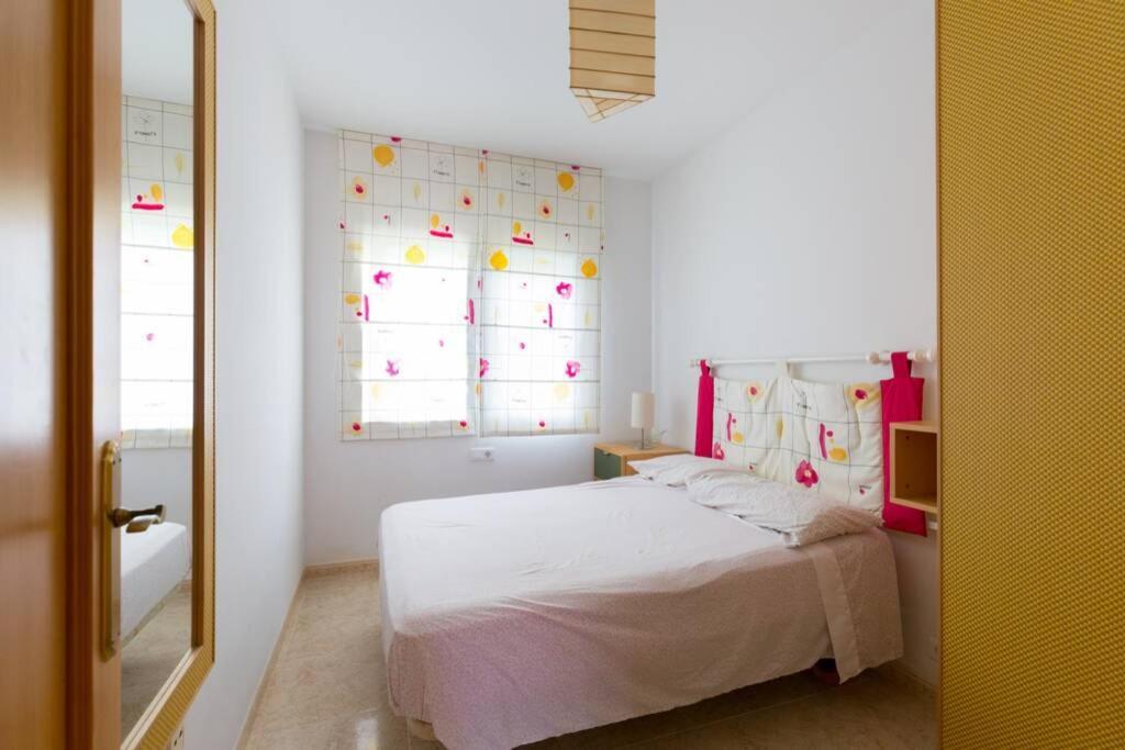 La Rapita - Apartamento De Dos Dormitorios Con Piscina Comunitaria Alcanar Extérieur photo